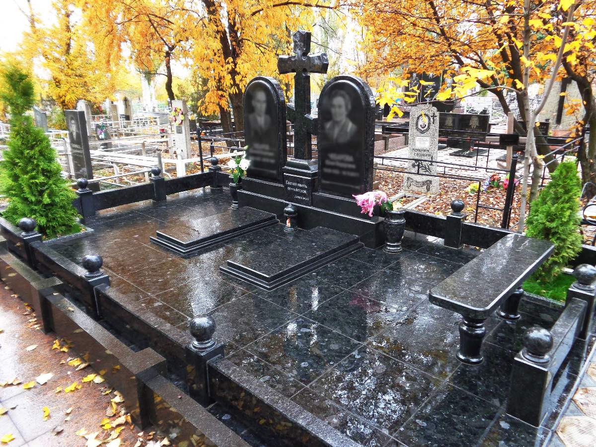 Коли замовляти пам'ятник?